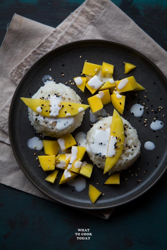 Instant Pot Thai Coconut Mango Sticky Rice (Khao Niao Mamuang)