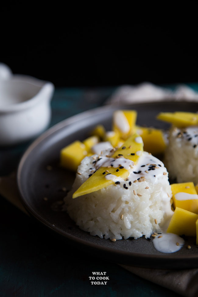 Instant Pot Thai Coconut Mango Sticky Rice (Khao Niao Mamuang)