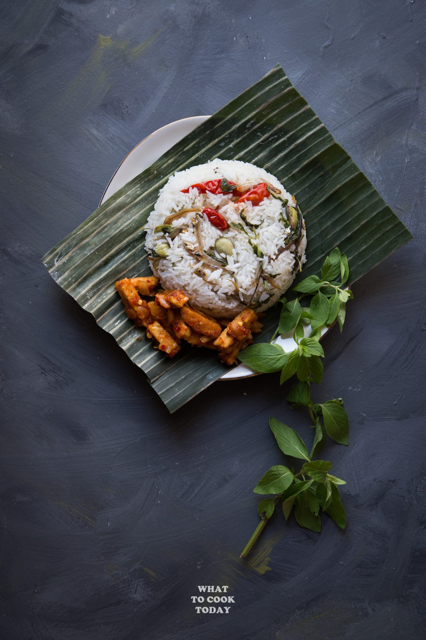 Nasi Liwet Sunda ( Indonesian Aromatic Spiced Coconut Rice) #rice #coconut #nasiliwet #indonesianfood