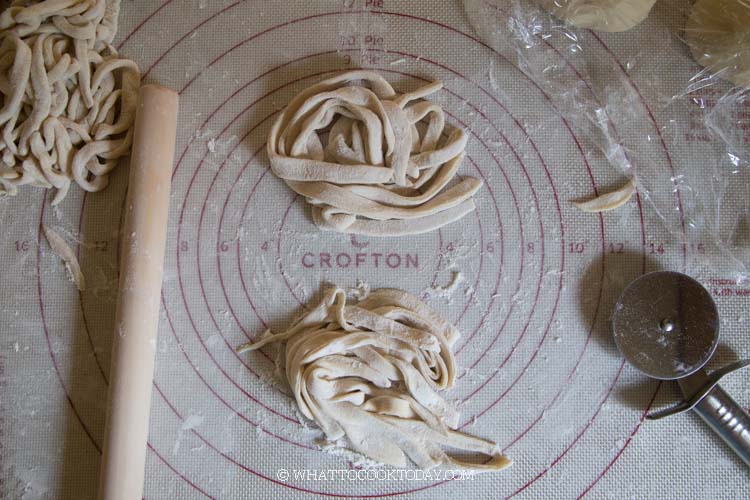 Ban Mian Minced Pork Noodle Soup (Flat Noodle Soup)