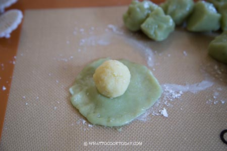 Easy Pandan Snow Skin Mooncake 冰皮月饼 Mochi Mooncake