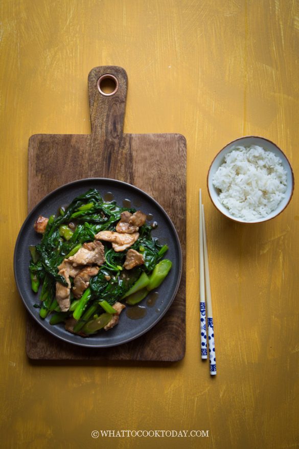 Stirfried Gai Lan with Pork (How To Make in 4 Simple Steps)