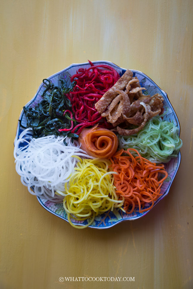 How To Prepare Yu Sheng / Yee Sang /Prosperity Toss Salad