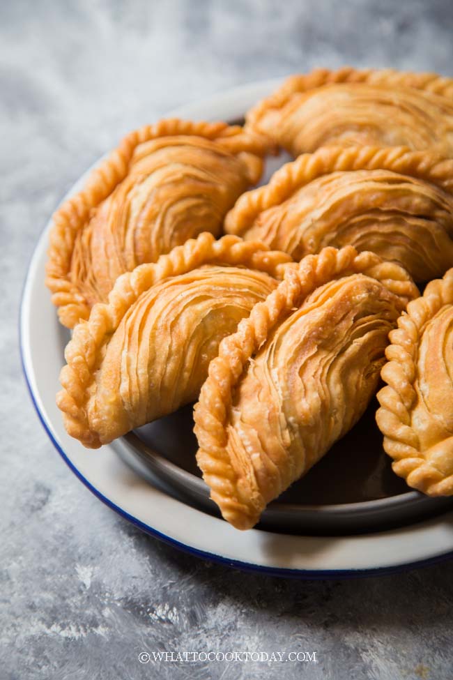 Spiral Curry Puff / Karipap Pusing/Karipok (bagt eller stegt)