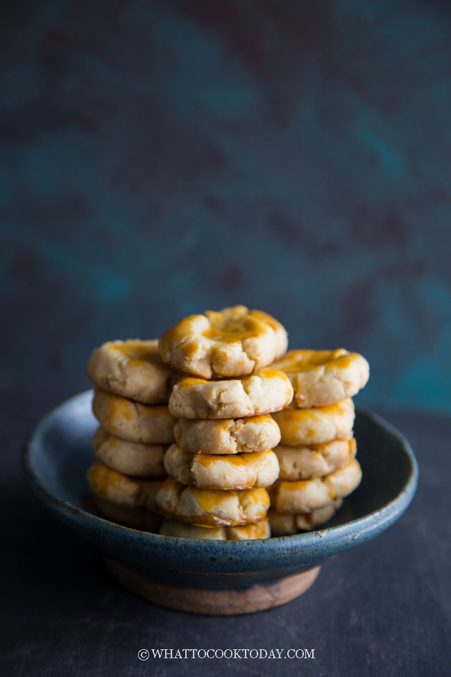 Chinese store walnut cookies