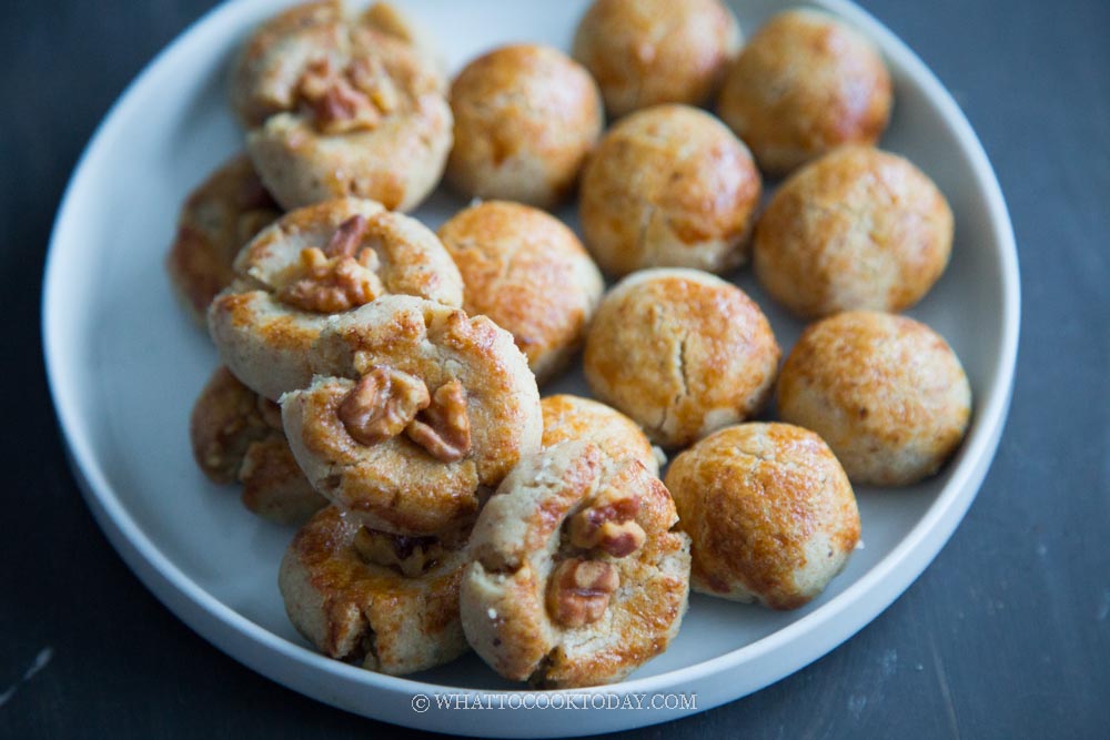 Hup Toh Soh (Old-fashioned Chinese Walnut Biscuits)