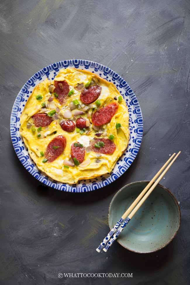 https://whattocooktoday.com/wp-content/uploads/2020/04/lap-cheong-omelette-1.jpg