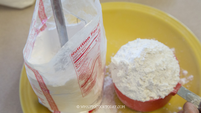 Should I Measure Flour in Cups or Grams?