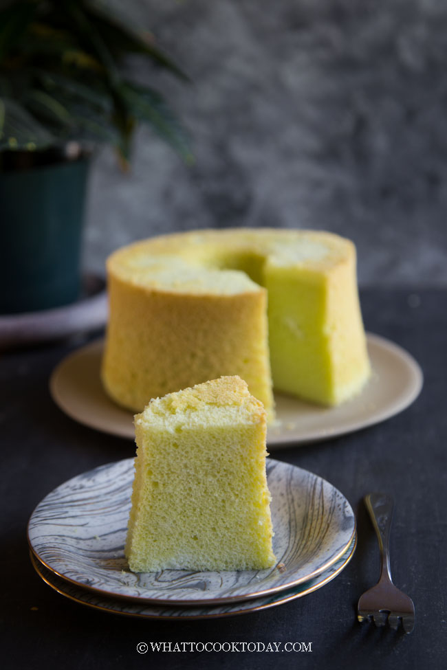 Soft And Fluffy Gluten Free Pandan Chiffon Cake