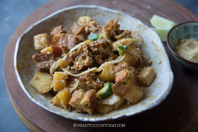 Chinese Rojak (Chinese Mixed Fruit and Veggie Salad)