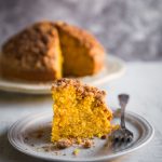 Easy Air-Fryer Pumpkin Walnut Cinnamon Crumb Cake