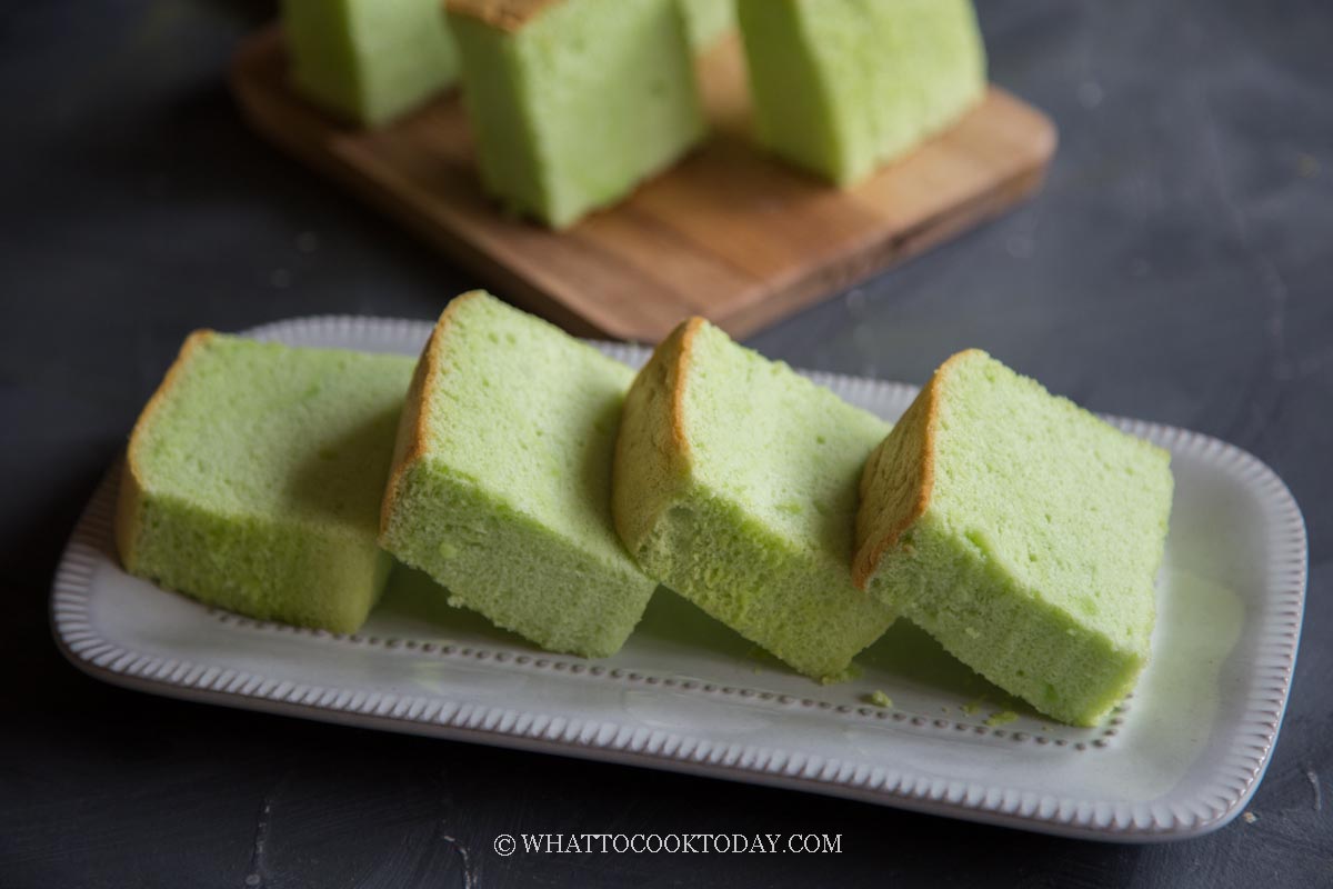 Taiwanese Pandan Castella Cotton Cake