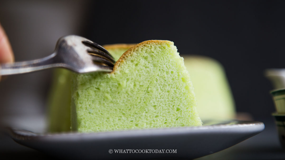 Taiwanese Pandan Castella Cotton Cake
