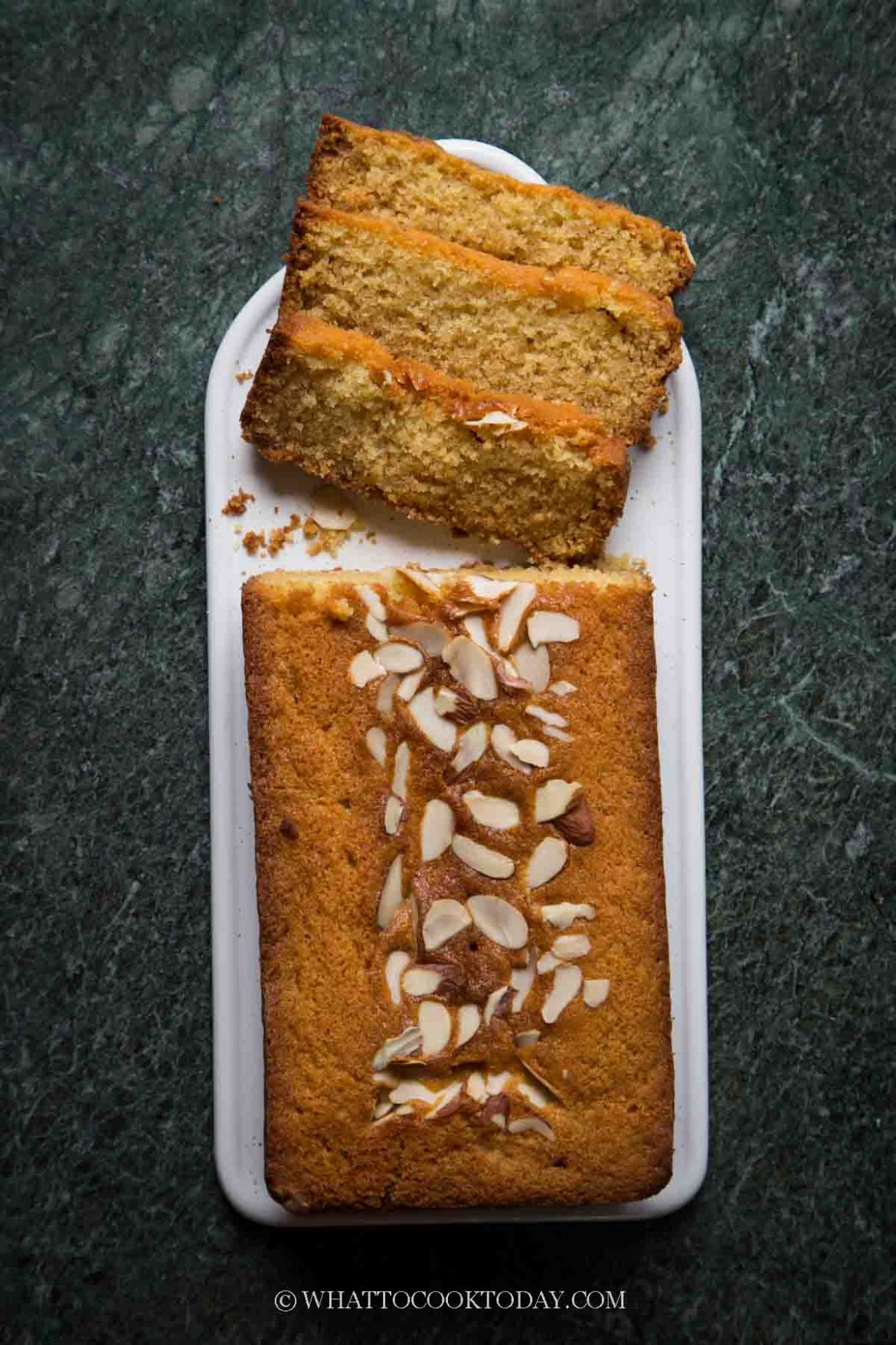 Easy Eggless Sugee/Suji/Rava/Semolina Cake (Lighter Version)