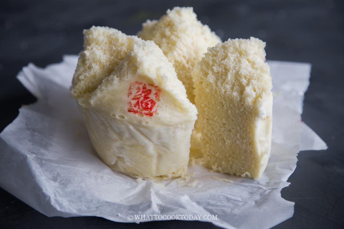 Traditional Steamed Ji Dan Gao / Kueh Neng Ko (Chinese Steamed Egg Sponge  Cake)