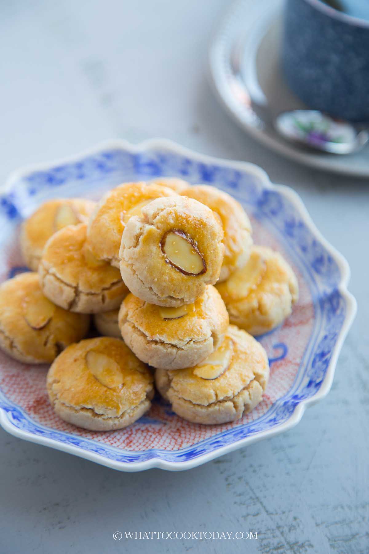 Easy Eggless Chinese Almond Cookies (for Chinese New Year)