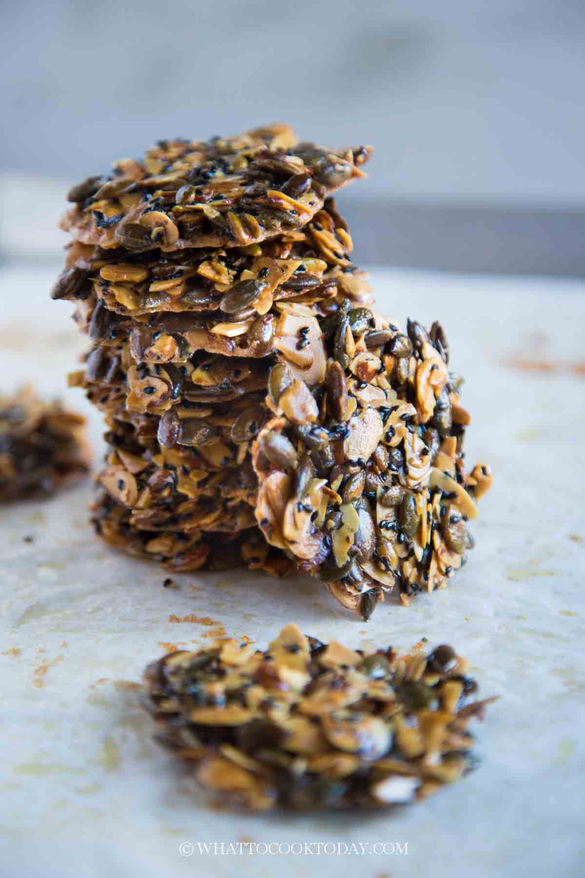 Easy Flourless Almond and Seeds Florentine (Chinese New Year)
