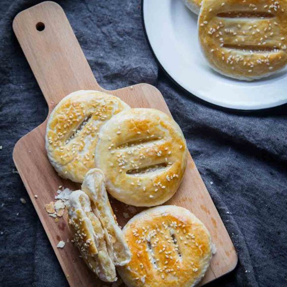 Shao Bing (Chinese Sesame Flat Bread)