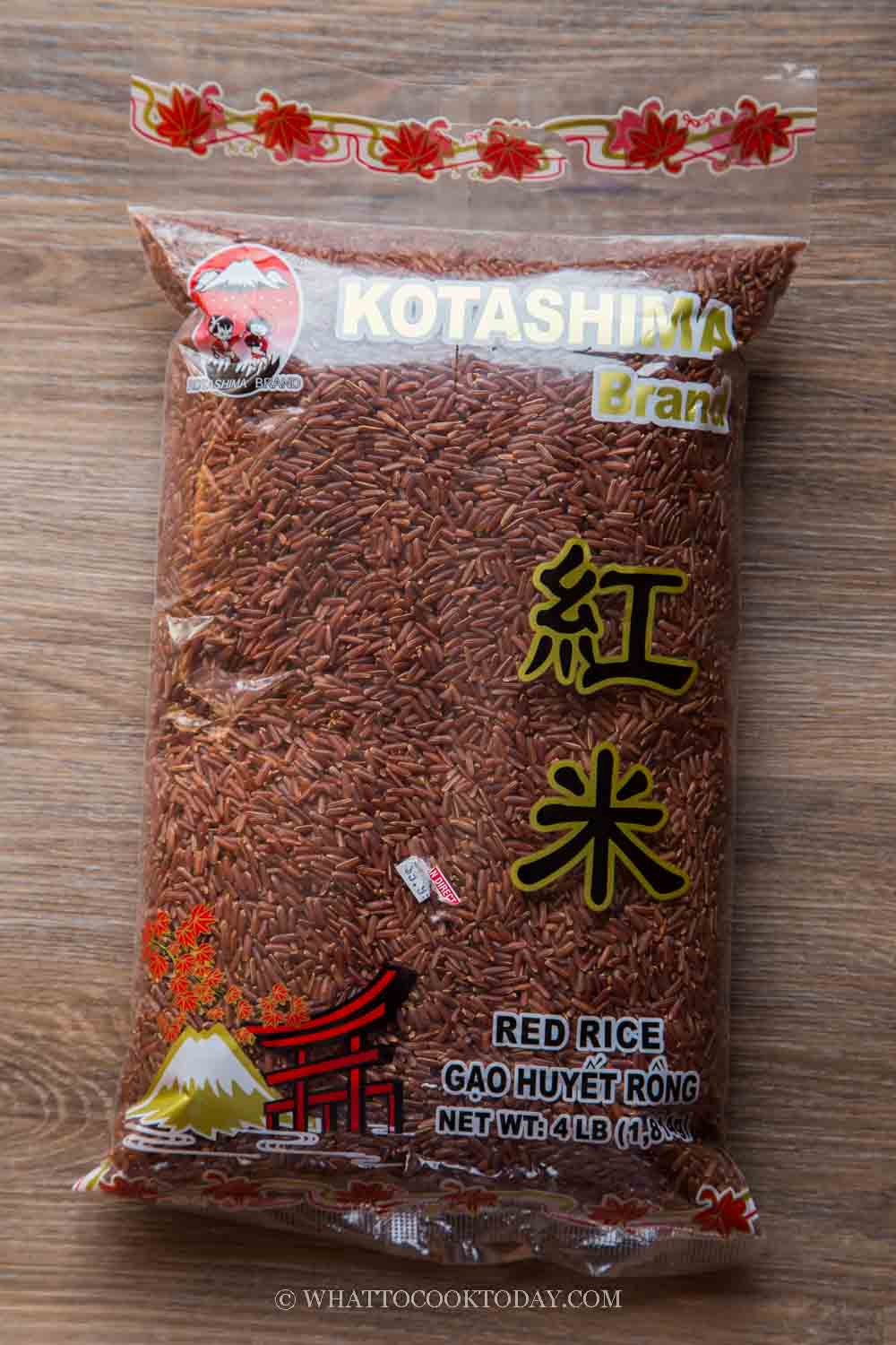 Thai red rice (cargo rice)