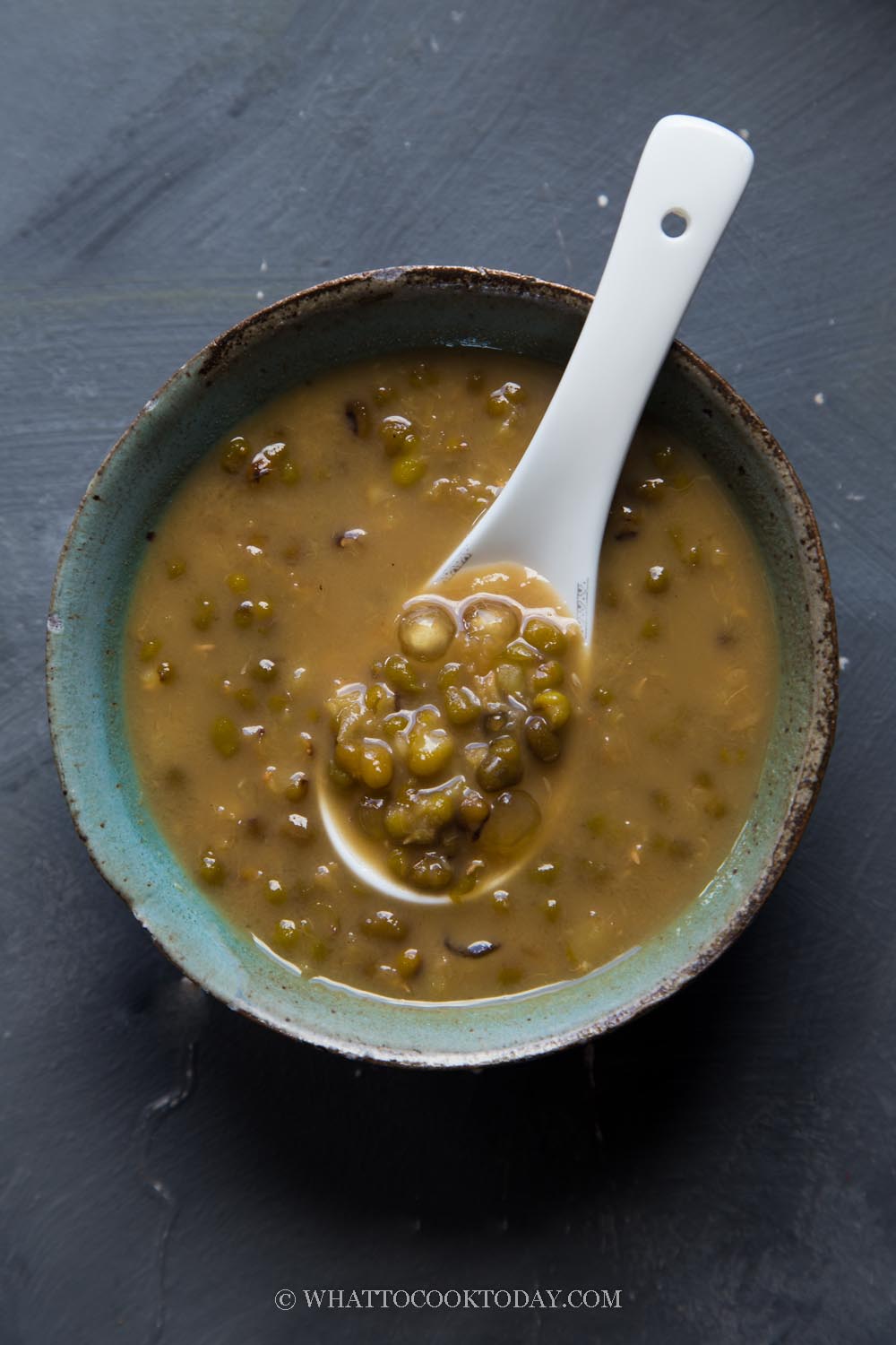 Sweet Mung Bean Soup with Sago Pearls