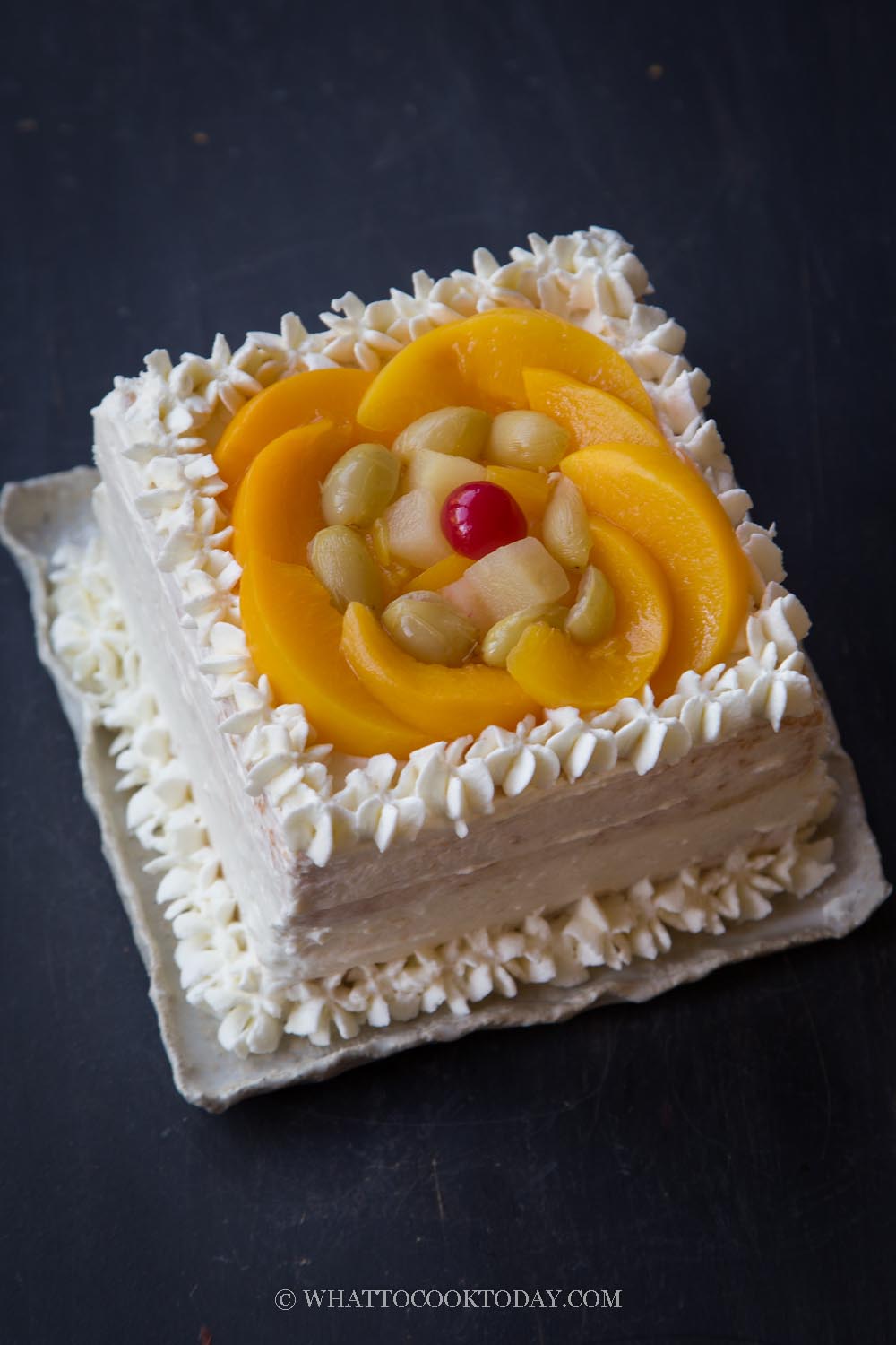 decorate cake with fruit