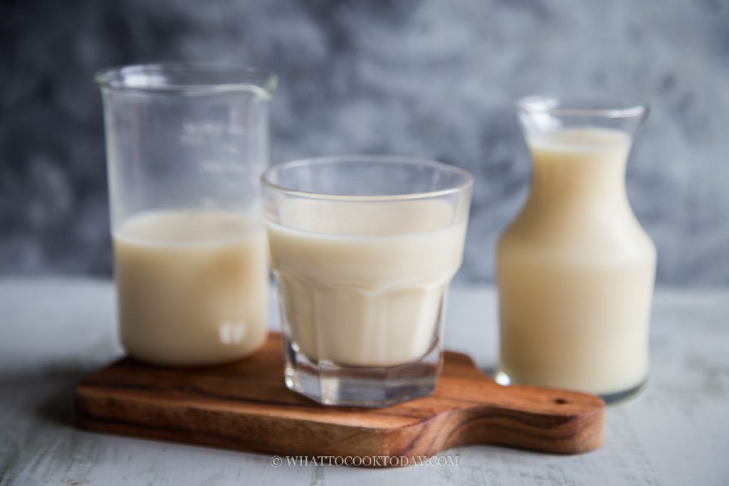 Easy Homemade Chinese Soy/Soya Bean Milk (Instant Pot)