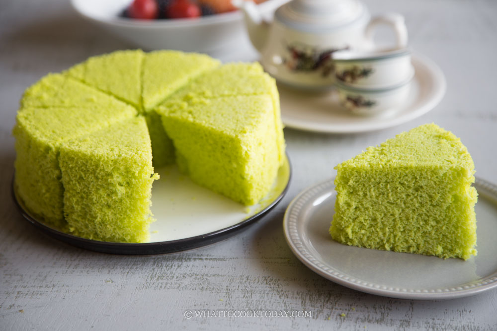 Steamed Pandan Sponge Cake (Whole-egg method, 4-ingredients only)