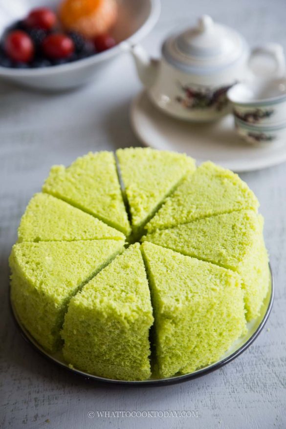 Steamed Pandan Sponge Cake (Wholeegg method, 4ingredients only)