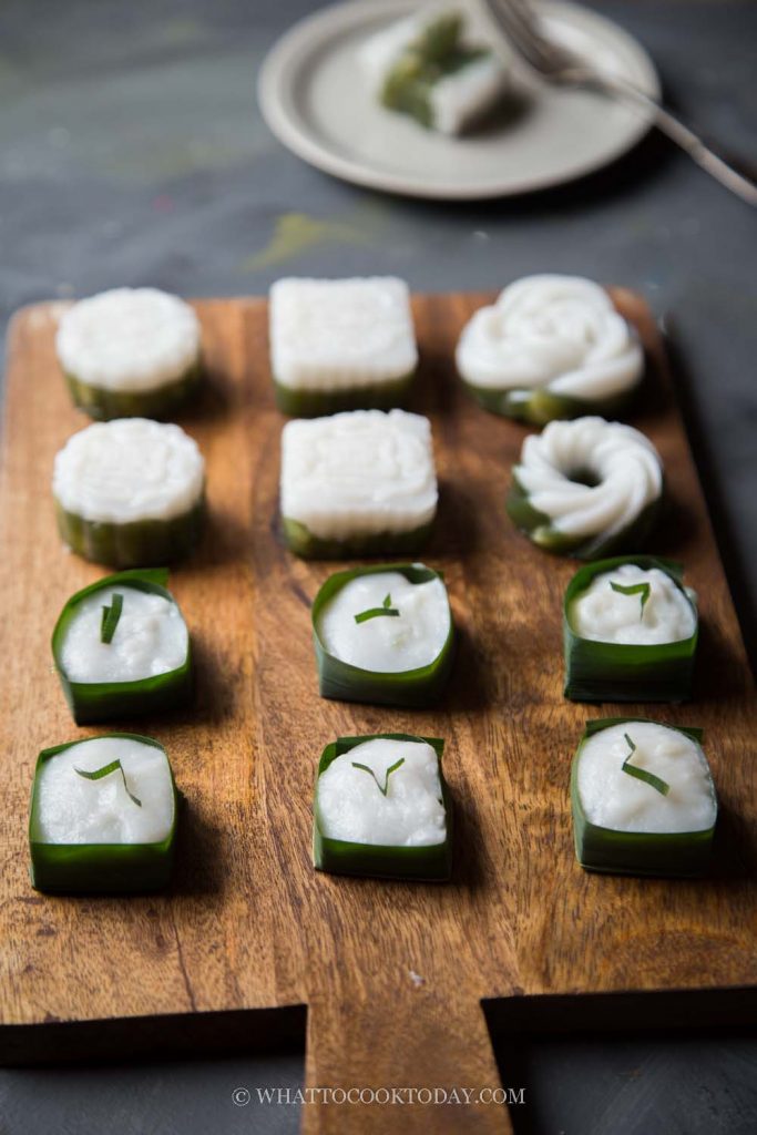 Kuih Tako / Kueh Taco (Water Chestnut Pandan Coconut Pudding)