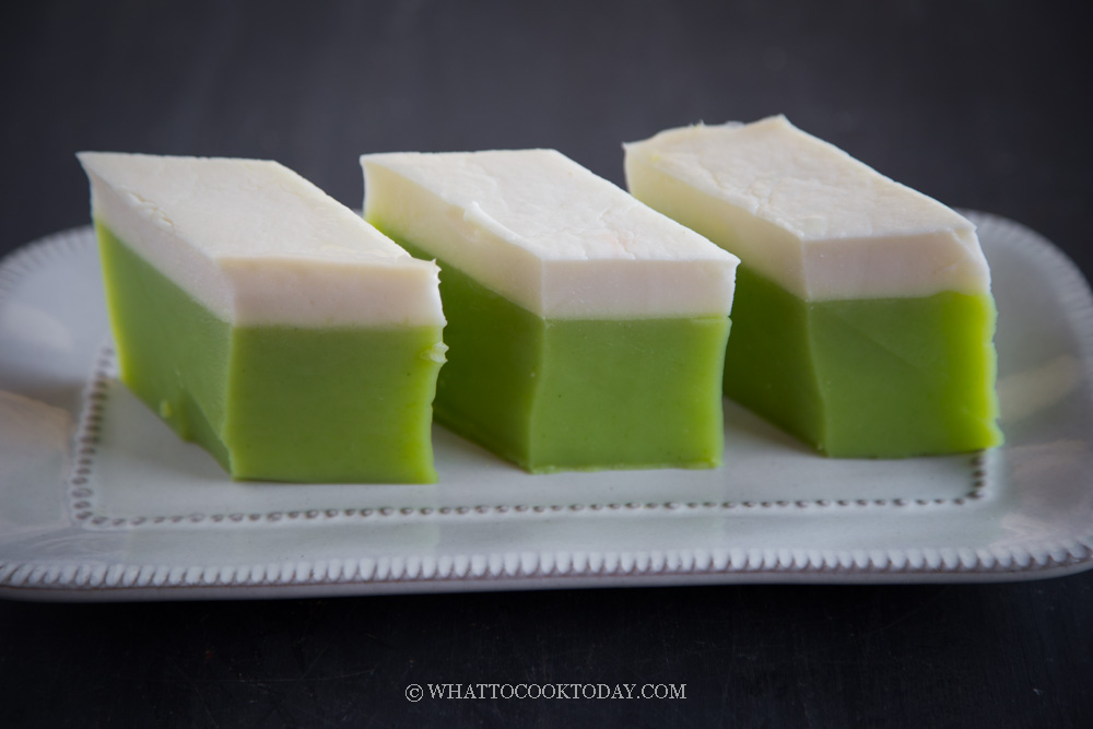 Kuih Kue Talam Pandan Steamed Coconut Pandan Cake