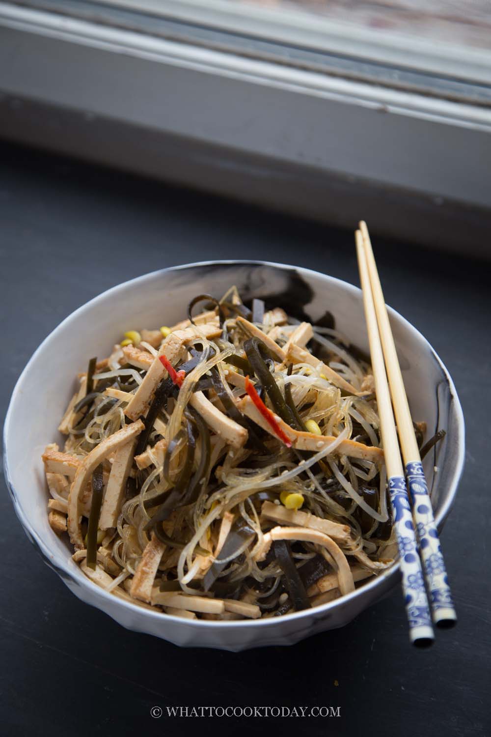 Din Tai Fung - Inspired Seaweed and Bean Curd Salad in Vinegar Dressing