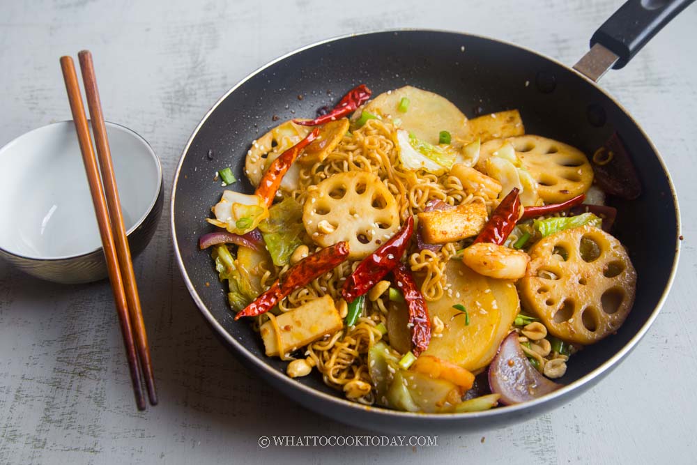 Easy Ma La Xiang Guo At Home (Spicy Numbing Stir-fry)