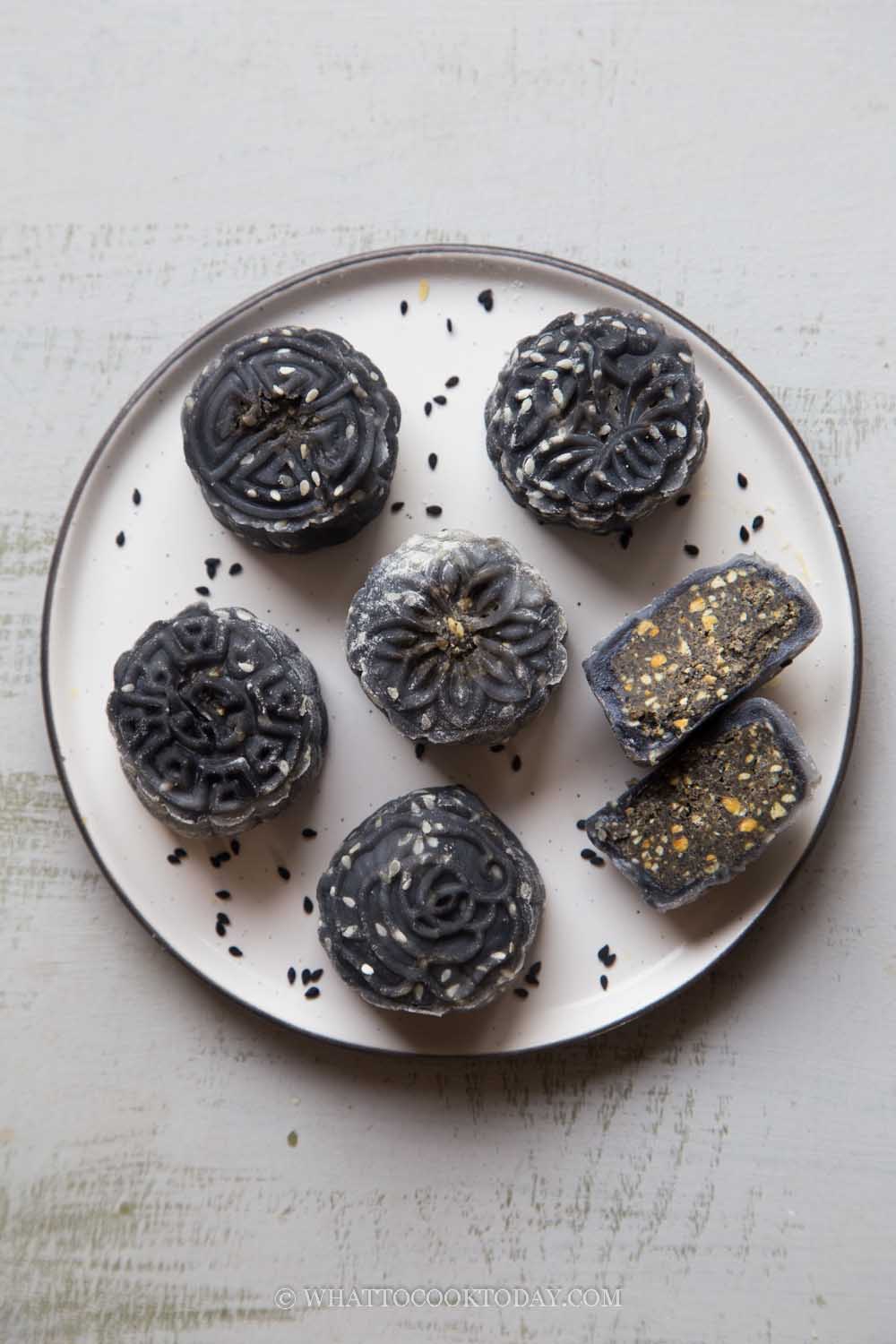 Black Sesame Snow Skin Mooncake