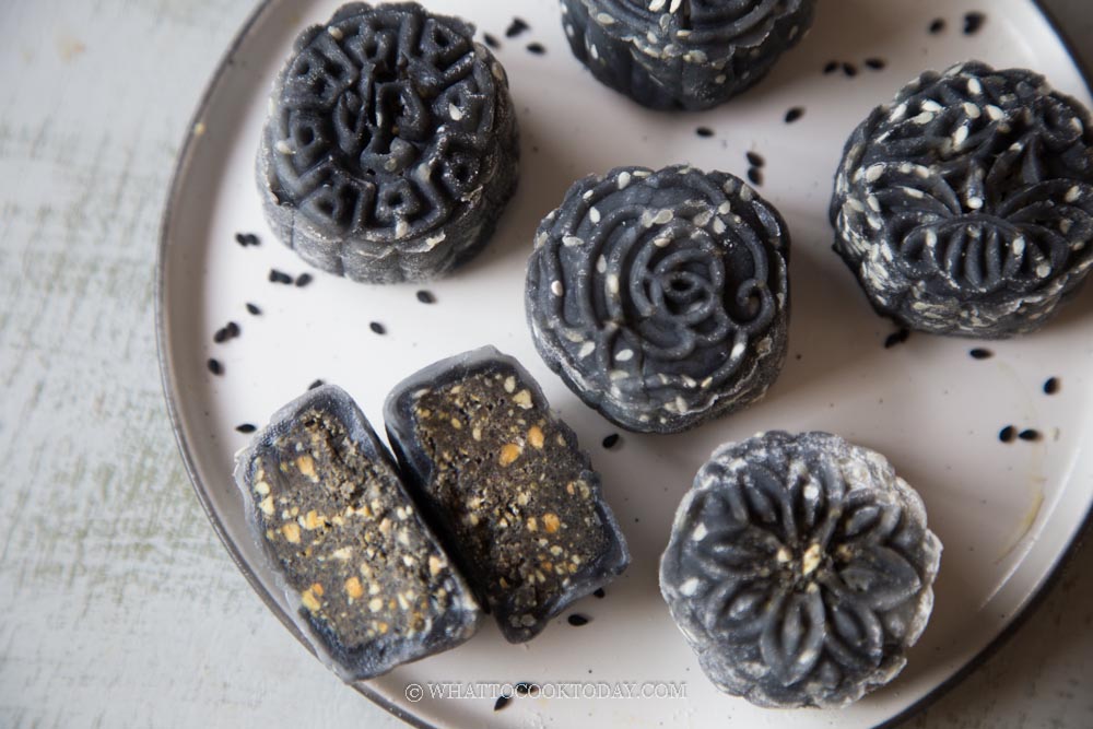 Black Sesame Snow Skin Mooncake