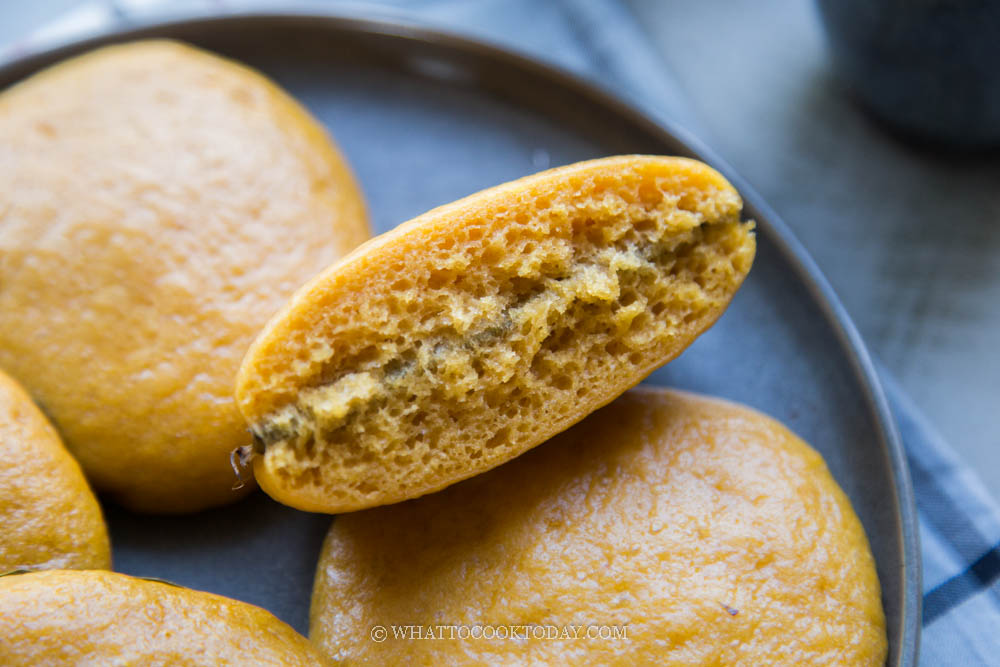 Pumpkin Hee Pan (Hakka Xi Ban/ Steamed Buns)