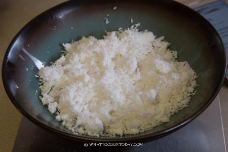 How To Make Kerisik (Toasted Coconut Paste) - Roti n Rice