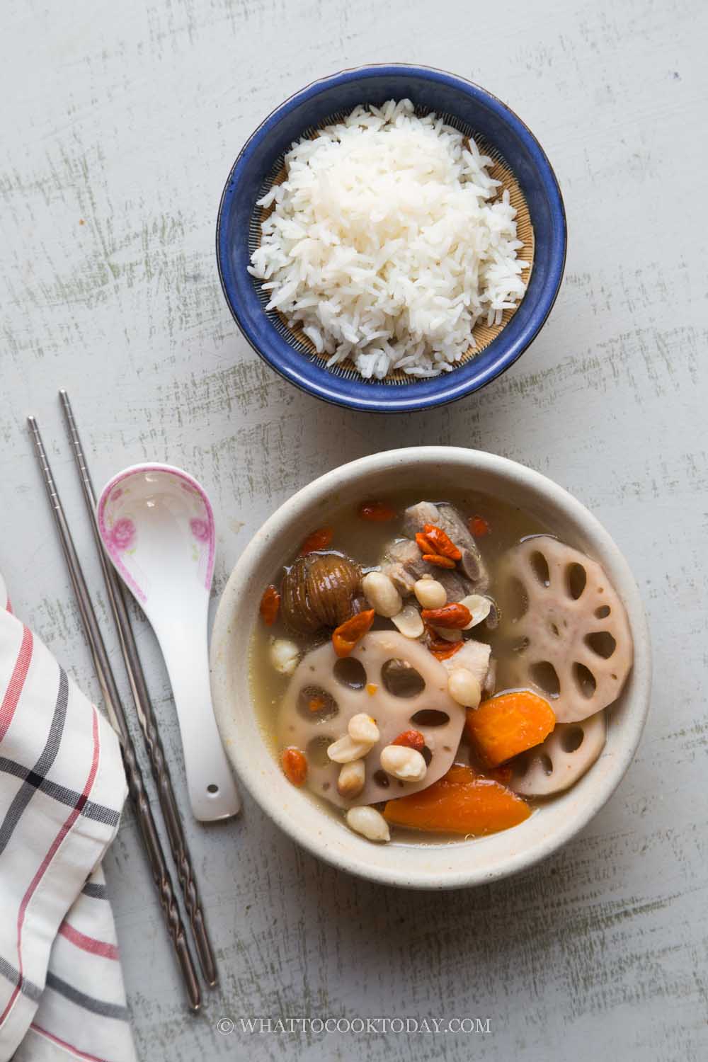 Cantonese Lotus Root Peanut and Pork Ribs Soup (Leng Ngau Tong)