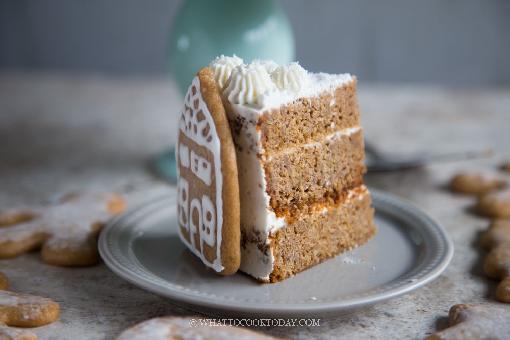 Old-Fashioned Christmas Gingerbread Layer Cake