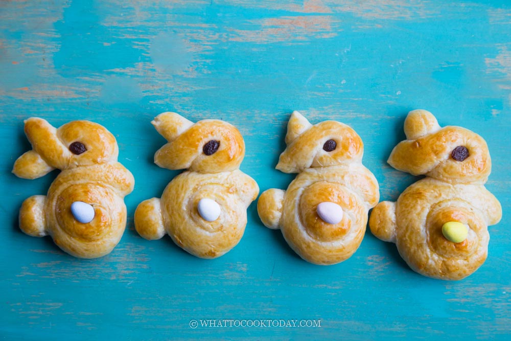 Soft Easter Bunny Rolls
