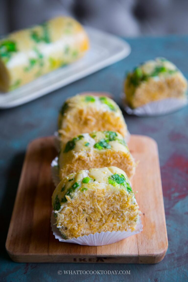 Pork Floss Scallion Bread Roll