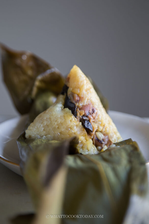 Vegetarian Zongzi/ Sticky Rice Dumplings (Instant Pot or Stovetop)