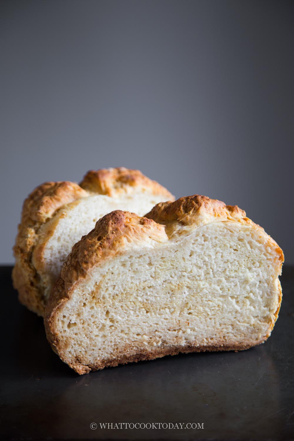 Easy Greek Yogurt Honey Soda Bread