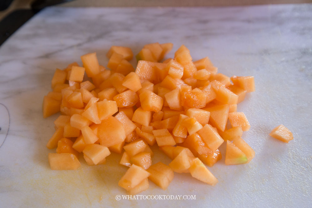 Honeydew Melon Sago Dessert (Sai Mai Lo)