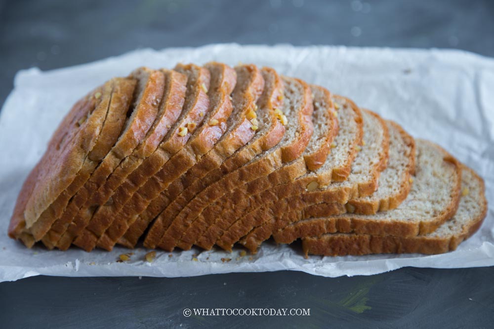 No-Knead Peanut Butter Bread Loaf