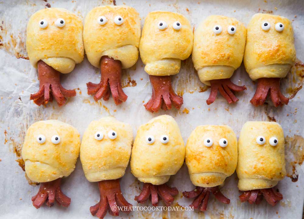 Chinese Hot Dog Milk Buns (Octopus Shape)