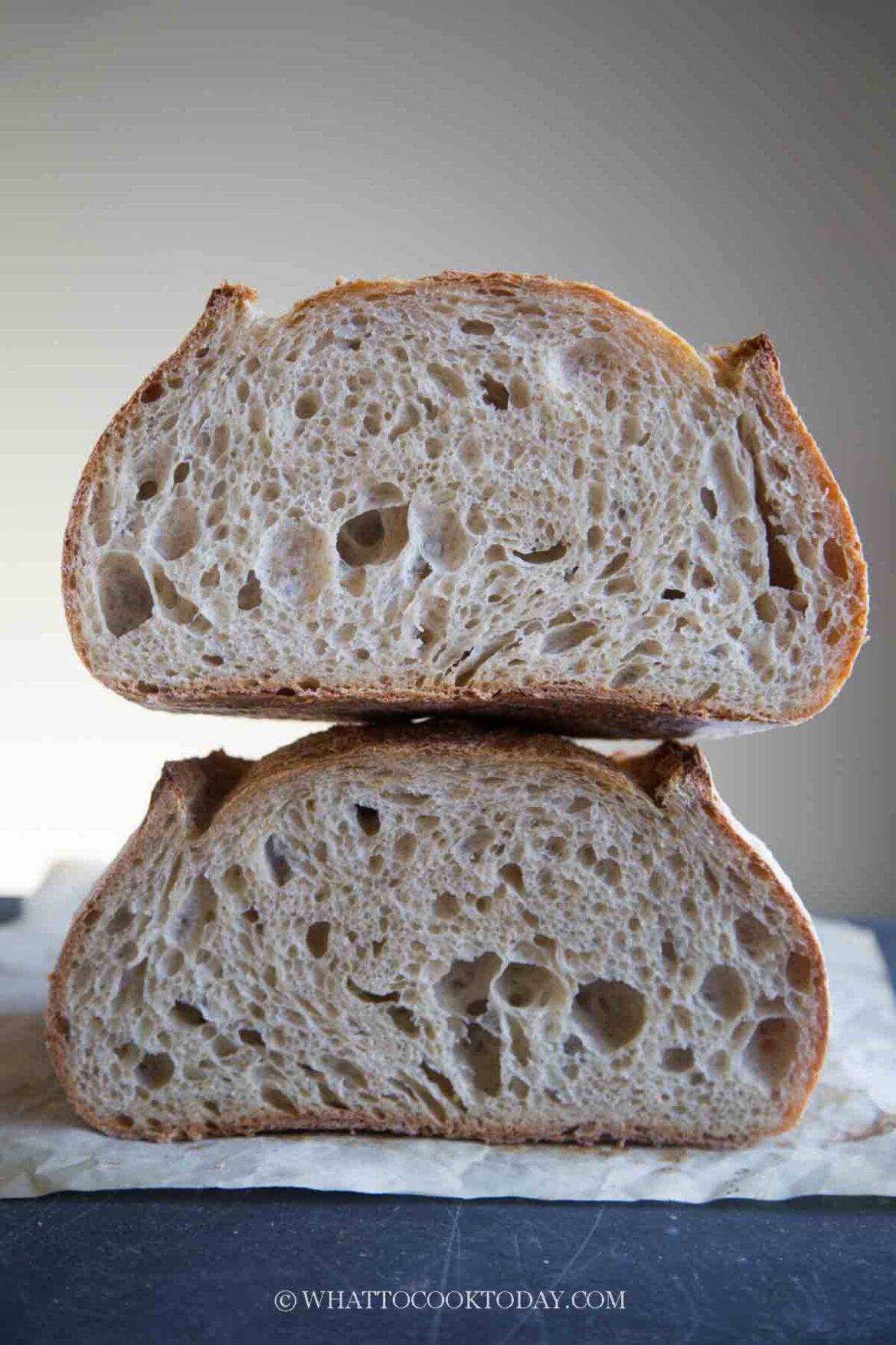 NoKnead Pain de Campagne / Country Sourdough Bread with Egg