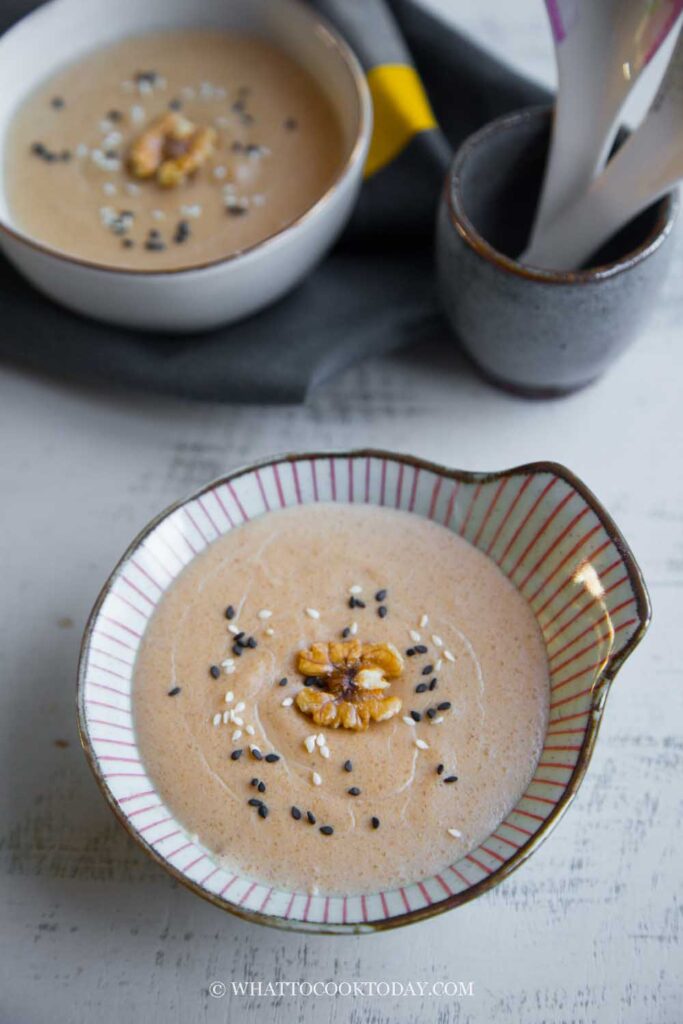 Chinese Creamy Walnut Dessert Soup (合桃糊 )