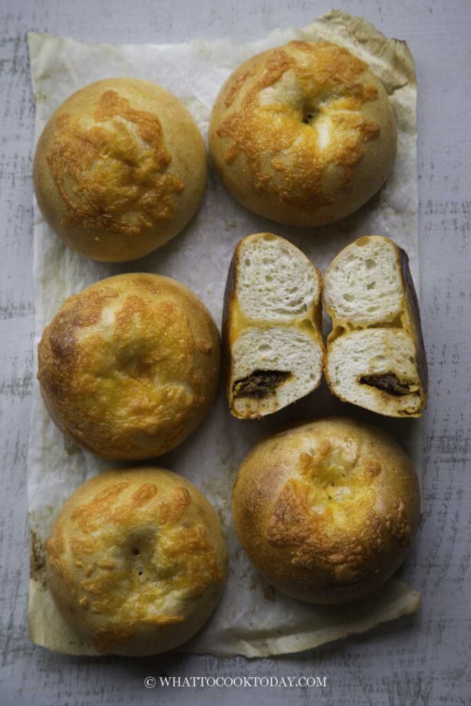 Soft and Chewy Bagels with Porkfloss Filling (Yudane/Tangzhong)