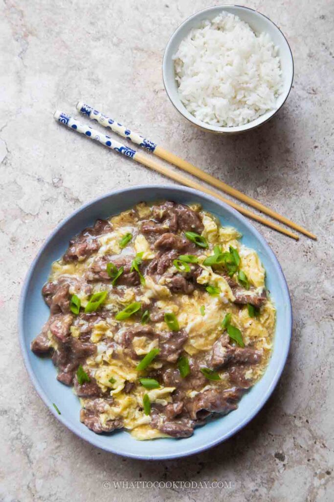 Cantonese Slippery Eggs with Beef Over Rice (Wat Dan Oyok Fan)