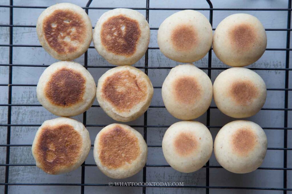 Soft Mung Bean Cake (软皮绿豆饼)